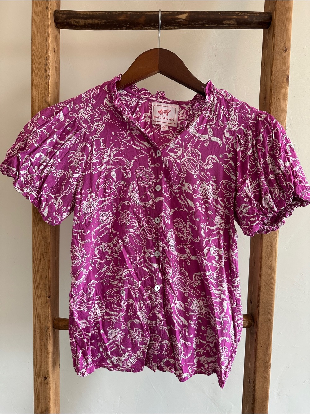 Banjanan Fuchsia Button-Front Puff Sleeve Blouse with White Print: astrological